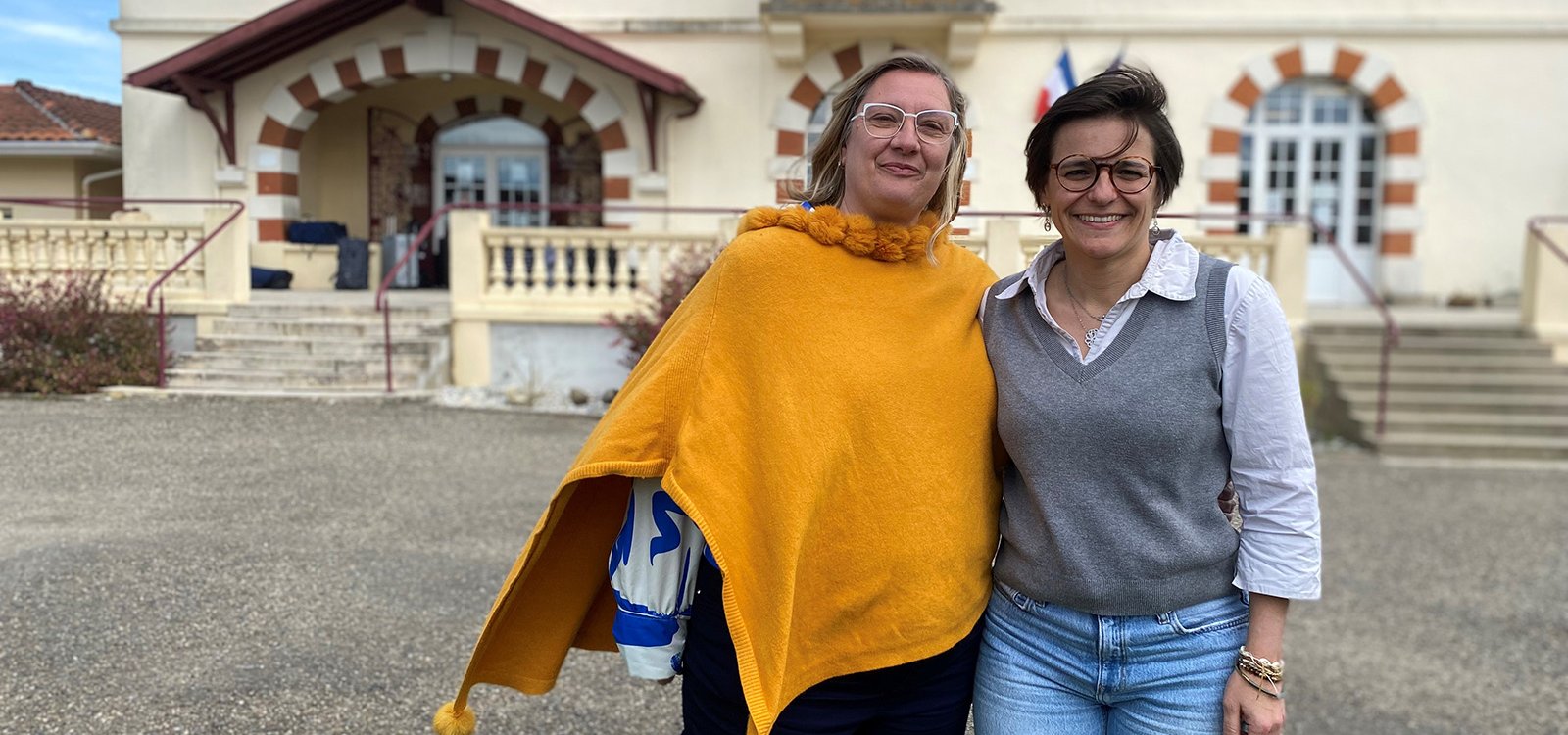 De gauche à droite : Séverine Léguillon et Émilie Darricau, les responsables pédagogiques de la formation à la MFR de Pontonx-sur-l'Adour © J. Ducourau 